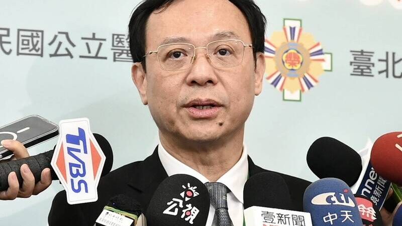 「原料藥依賴高」成隱憂 石崇良談藥品國內化布局